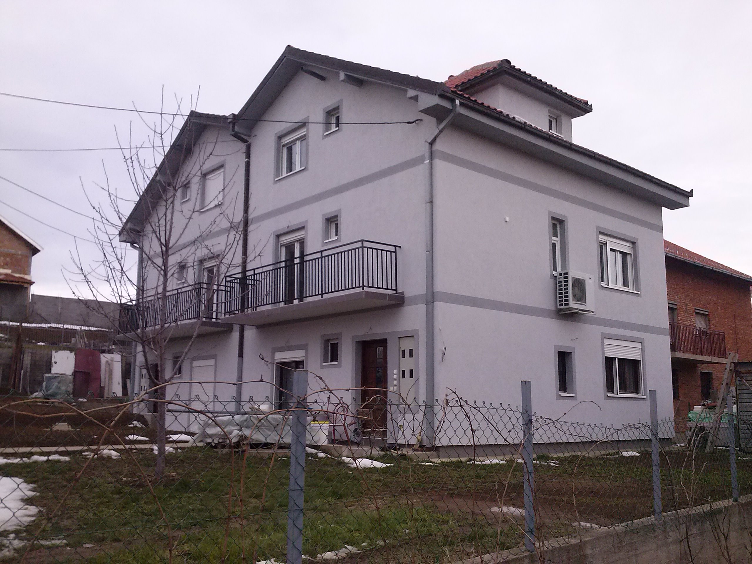 Porodična kuća
